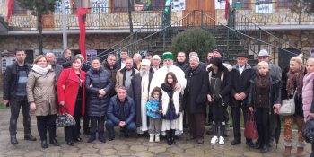 Ceremony of celebration of the 191st anniversary of the tekke of Turan-Korça, founded in 1827 by Sali Baba Elbasani. In 1929 the Third Bektashi World Congress took place here