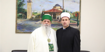 The head of Albanian Muslim Community receives the World Grandfather of Bektashi Community in a meeting!