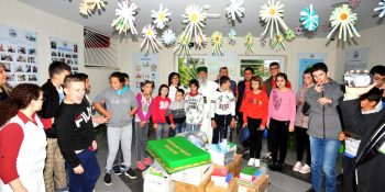 Grandfather visits and distributes aid for children with disabilities “Special School Luigj Gurakuqi”, Tirana