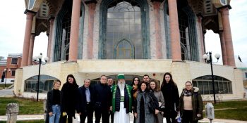 Architecture students visit the Bektashi World Headquarters