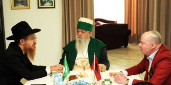 World Leader His Grace Haxhi Dede Edmond Brahimaj with representatives of the Jewish association and community