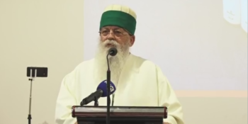 The Bektashi World Leader, His Grace, Haxhi Dede Edmond Brahimaj participates in the promotion of the story “RETURN” by the author Dodë Gjergji.