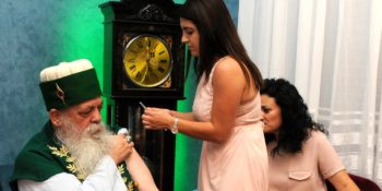 Bektashi World Grandfather, His Holiness, Haxhi Dede Edmond Brahimaj inject the second dose of the Pfizer vaccine.