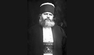 PËRKUJTOHET 81-VJETORI I NDARJES NGA JETA, I ISH-KRYEGJYSHIT BOTËROR BEKTASHIAN, RIZA ALI DEDE (1876-1944)