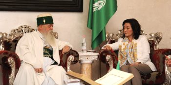 Dede Edmond Brahimaj, hosts on the day of Kurban Bayram, high state personalities, religious, diplomats and believers