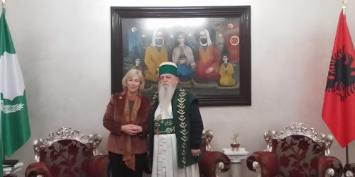 TAKIMI I KRYEGJYSHIT BOTËROR , SHENJTËRIA E TIJ, HAXHI DEDE BABA EDMOND BRAHIMAJ ME AMBASADOREN E OKB-SË NË SHQIPËRI, FIONA MCCLUNEY