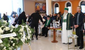 ZHVILLOHET CEREMONIA E LAMTUMIRËS, TË BABA HEKURAN NIKOLLARIT TË TEQESË SË ALIPOSTIVANIT-PËRMET