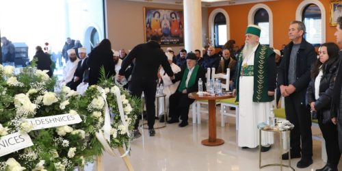 ZHVILLOHET CEREMONIA E LAMTUMIRËS, TË BABA HEKURAN NIKOLLARIT TË TEQESË SË ALIPOSTIVANIT-PËRMET