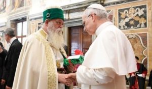 KRYEGJYSHI BOTËROR I BEKTASHINJVE, HAXHI DEDE EDMOND BRAHIMAJ, NË AUDIENCË ME PAPA LEONI XIV, NË VATIKAN