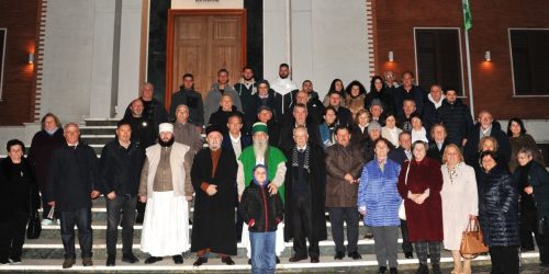 PËRKUJTOHEN NË SELINË E SHENJTË BEKTASHIANE ISH-KRYEGJYSHËT BOTËROR, DEDE AHMET MYFTARI DHE RIZA ALI DEDE