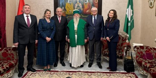 VIZITA E ASAMBLESË PARLAMENTARE TË BASHKËPUNIMIT EKONOMIK TË DETIT TË ZI (PABSEC) NË KRYEGJYSHATËN BOTËRORE BEKTASHIANE