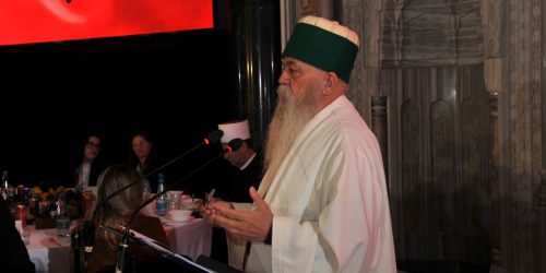 KRYEGJYSHI BOTËROR I BEKTASHINJVE, HAXHI DEDE BABA EDMOND BRAHIMAJ, SHTRON IFTAR PËR MUAJIN E MADHËRUESHËM TË RAMAZANIT