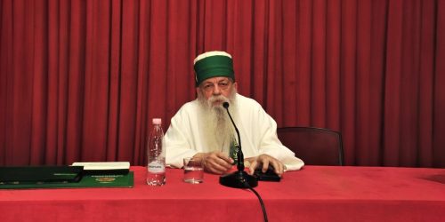 KRYEGJYSHI BOTËROR BEKTASHIAN, SHENJTËRIA E TIJ, HAXHI DEDE BABA, EDMOND BRAHIMAJ, TAKIM ME STUDENTËT E “UNIVERSITETI BARLETI”