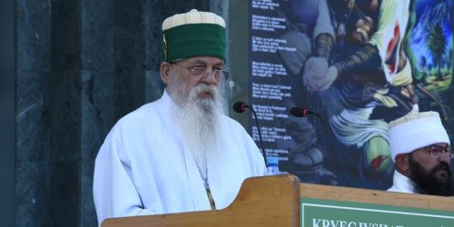 U ZHVILLUA NË SELINË E SHENJTË TË KRYEGJYSHATËS BOTËRORE TË BEKTASHINJVE, CEREMONIA TRADICIONALE E ASHURES